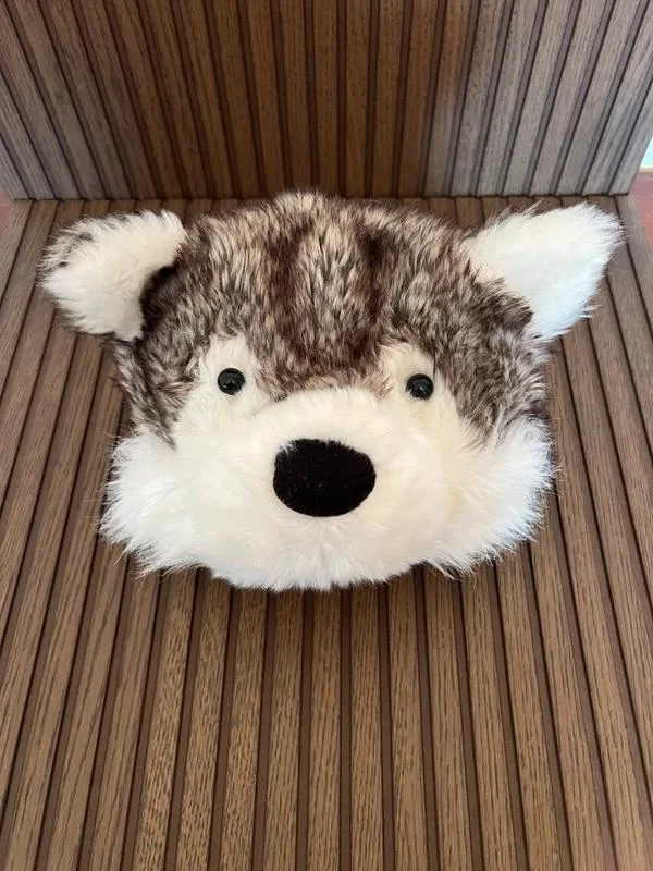 Gorro de Lobo com Cachecol e Luvas Incorporadas – photo 4